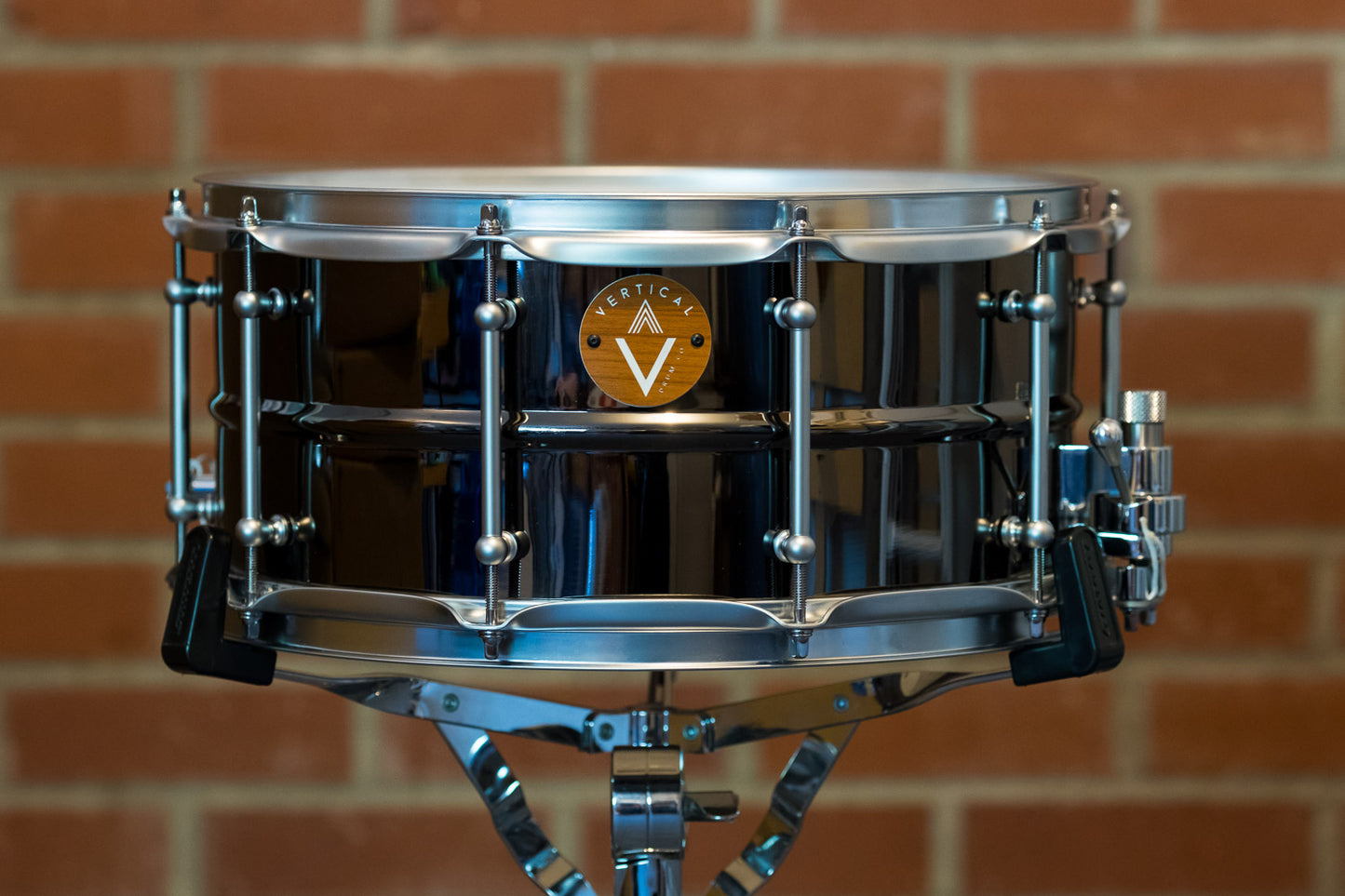 Vertical Drum Co. Verse 6.5×14” Beaded Black Nickel/Brass Snare Drum Satin with Trick Throw