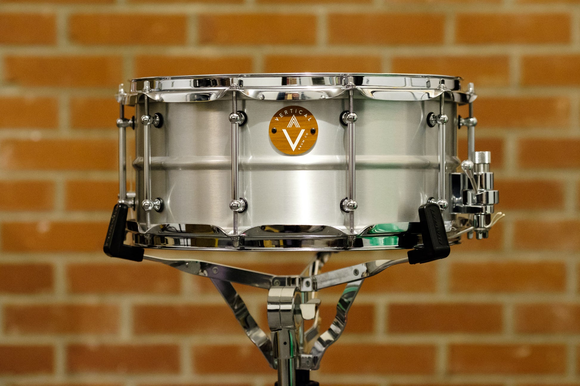 Vertical Drum Co. Pre-Chorus 14" x 6.5" Aluminium Snare Drum Aluminium Chrome with Trick Throw